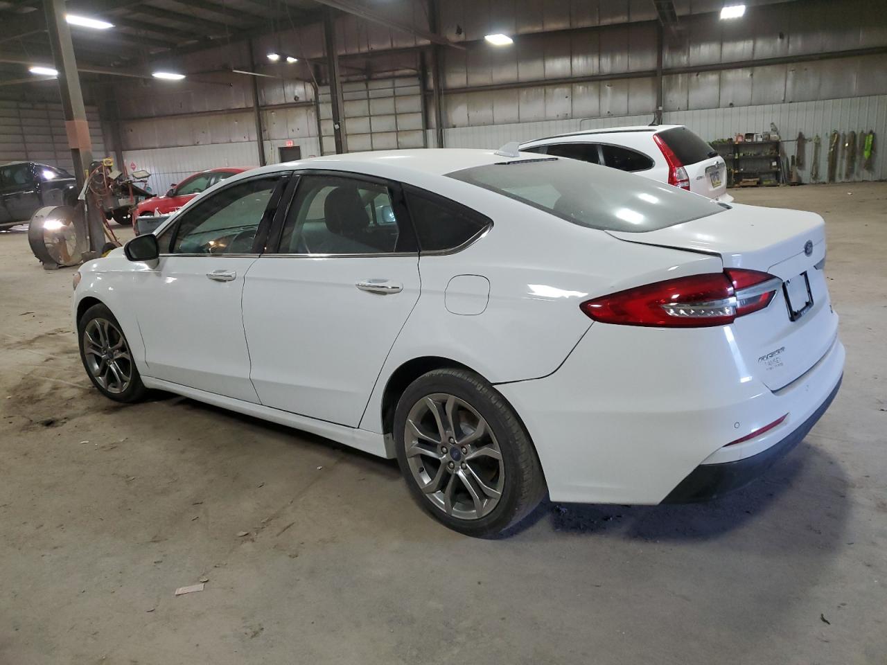 Автомобиль FORD FUSION SEL 2020 | GrandCar Автомобиль FORD FUSION SEL 2020 | GrandCar