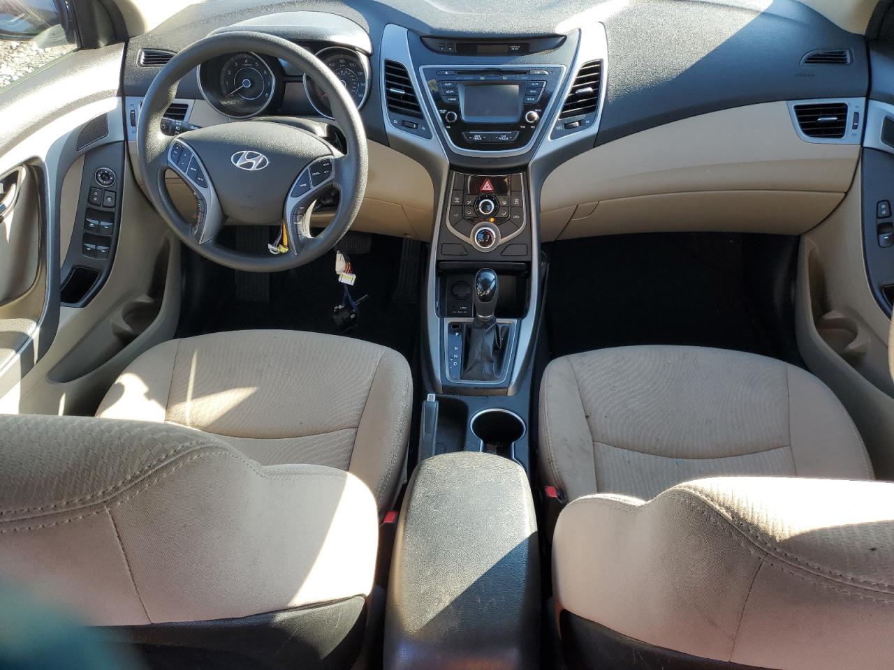 Автомобіль HYUNDAI ELANTRA SE 2016 | GrandCar Автомобіль HYUNDAI ELANTRA SE 2016 | GrandCar