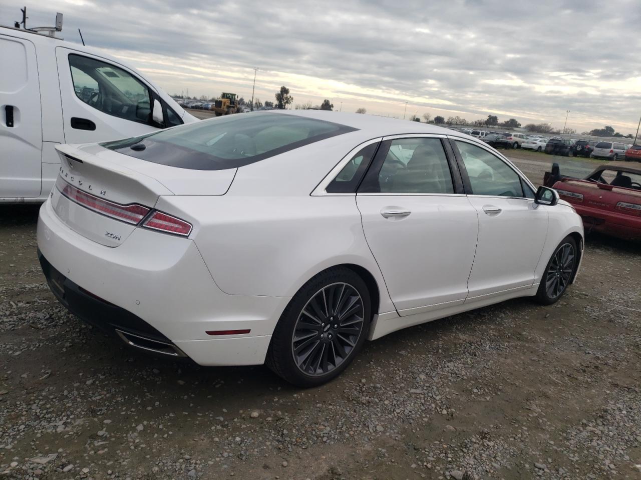 Автомобиль LINCOLN MKZ HYBRID 2016 | GrandCar Автомобиль LINCOLN MKZ HYBRID 2016 | GrandCar