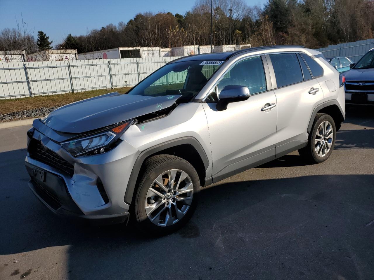 Автомобиль TOYOTA RAV4 XLE PREMIUM 2021 | GrandCar Автомобиль TOYOTA RAV4 XLE PREMIUM 2021 | GrandCar