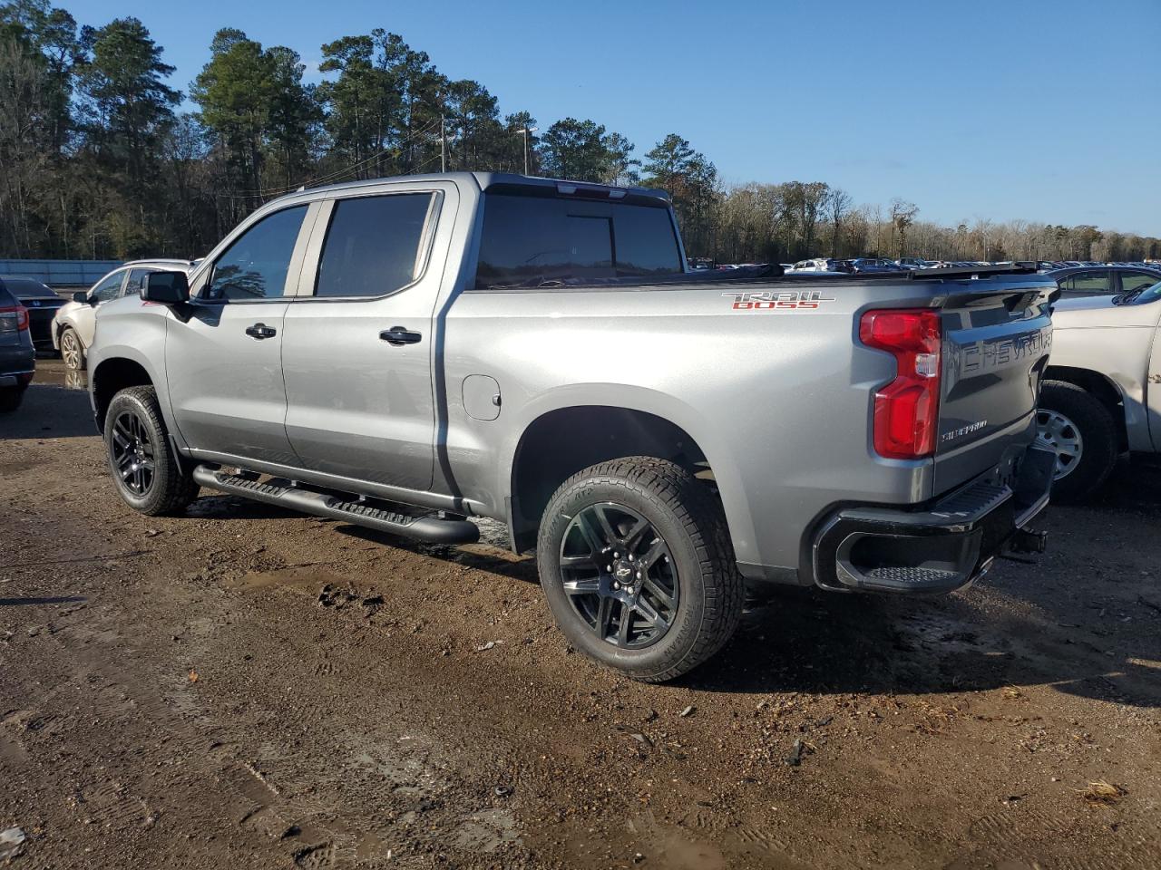 Автомобіль CHEVROLET SILVERADO K1500 LT TRAIL BOSS 2021 | GrandCar Автомобіль CHEVROLET SILVERADO K1500 LT TRAIL BOSS 2021 | GrandCar