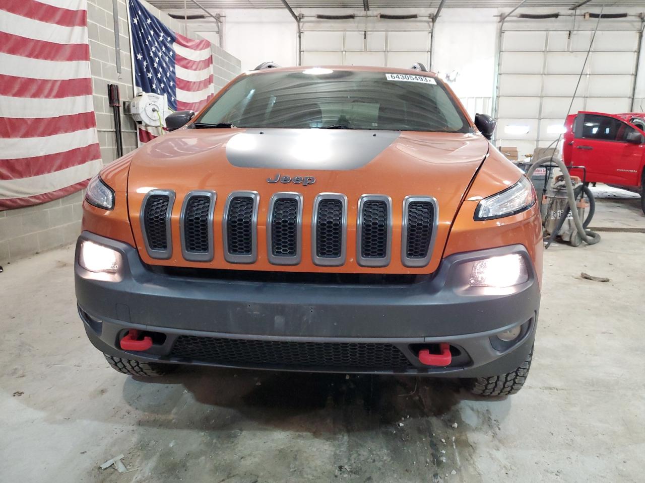 Автомобиль JEEP CHEROKEE TRAILHAWK 2015 | GrandCar Автомобиль JEEP CHEROKEE TRAILHAWK 2015 | GrandCar