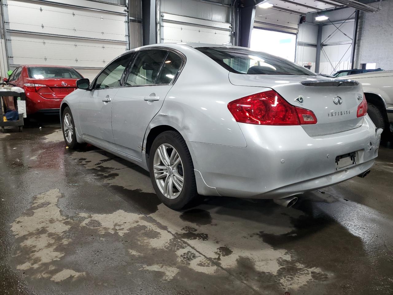 Автомобиль INFINITI G37 2013 | GrandCar Автомобиль INFINITI G37 2013 | GrandCar
