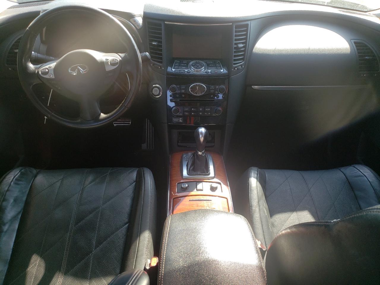 Автомобіль INFINITI QX70 2014 | GrandCar Автомобіль INFINITI QX70 2014 | GrandCar