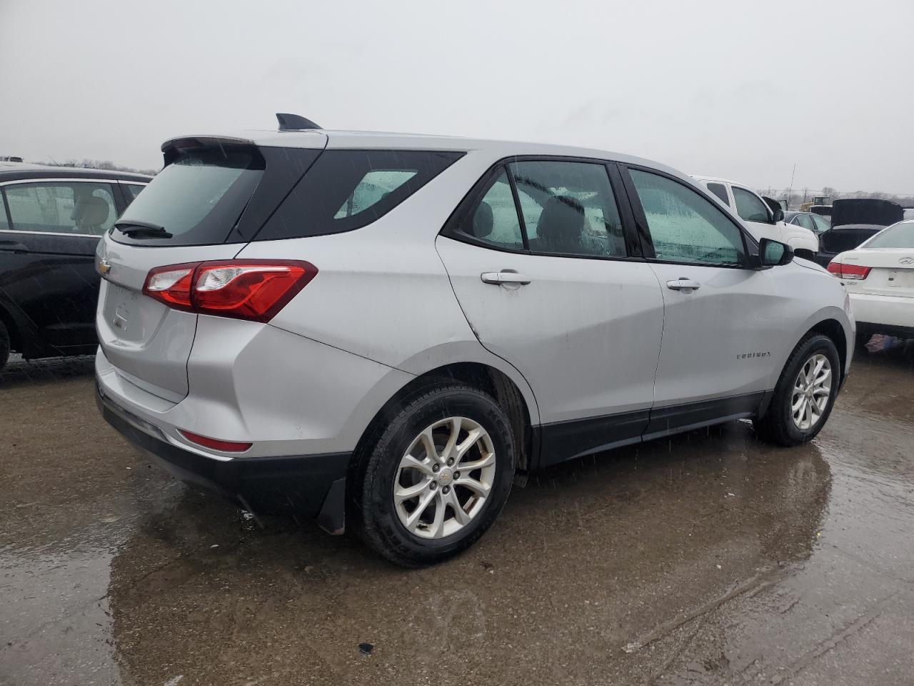 Автомобиль CHEVROLET EQUINOX LS 2018 | GrandCar Автомобиль CHEVROLET EQUINOX LS 2018 | GrandCar