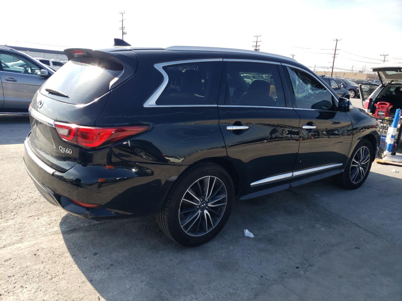 Автомобиль INFINITI QX60 2018 | GrandCar Автомобиль INFINITI QX60 2018 | GrandCar