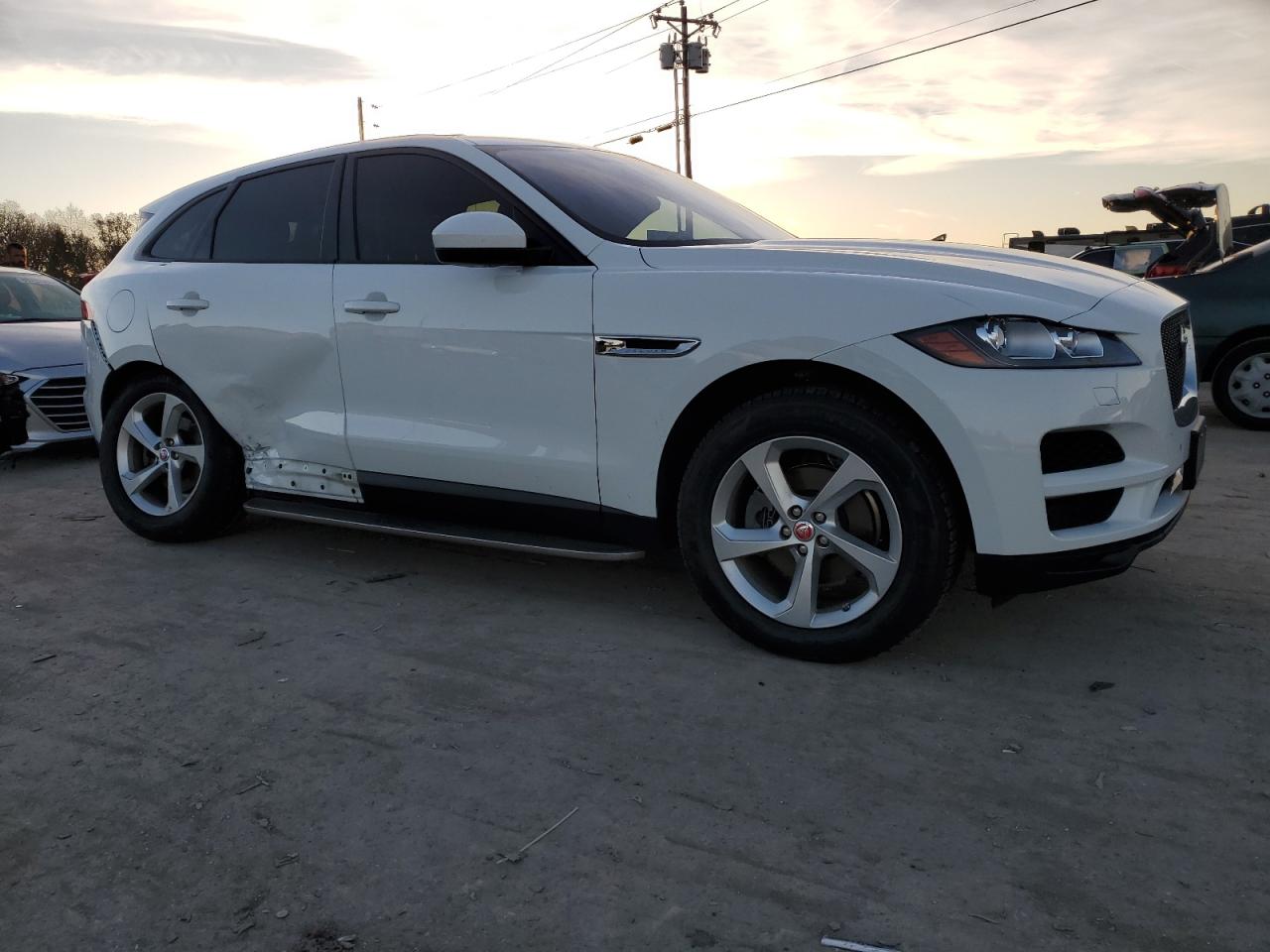 Автомобиль JAGUAR F-PACE PREMIUM 2018 | GrandCar Автомобиль JAGUAR F-PACE PREMIUM 2018 | GrandCar