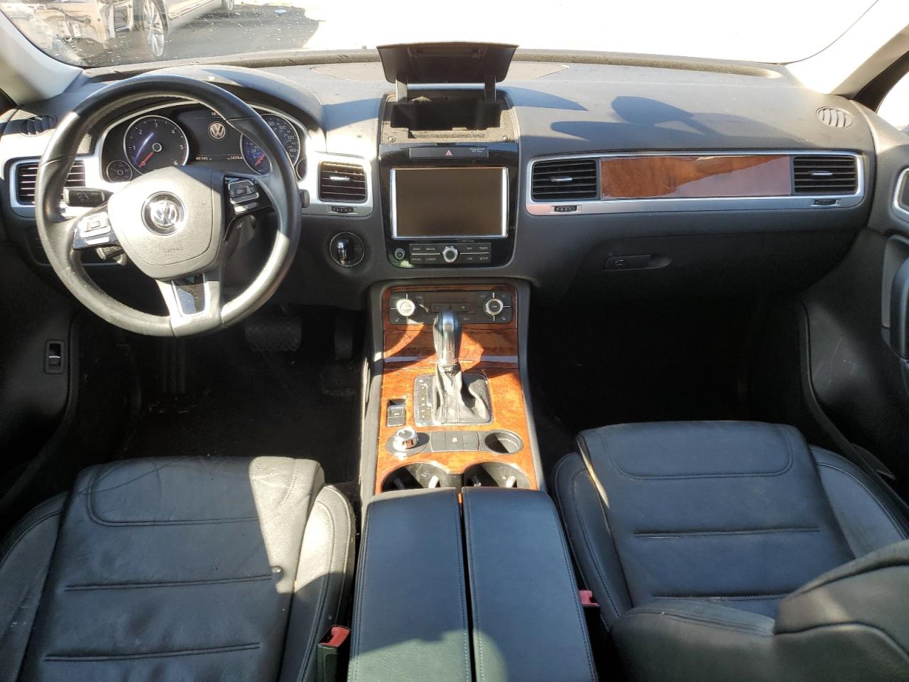 Автомобиль VOLKSWAGEN TOUAREG 2012 | GrandCar Автомобиль VOLKSWAGEN TOUAREG 2012 | GrandCar
