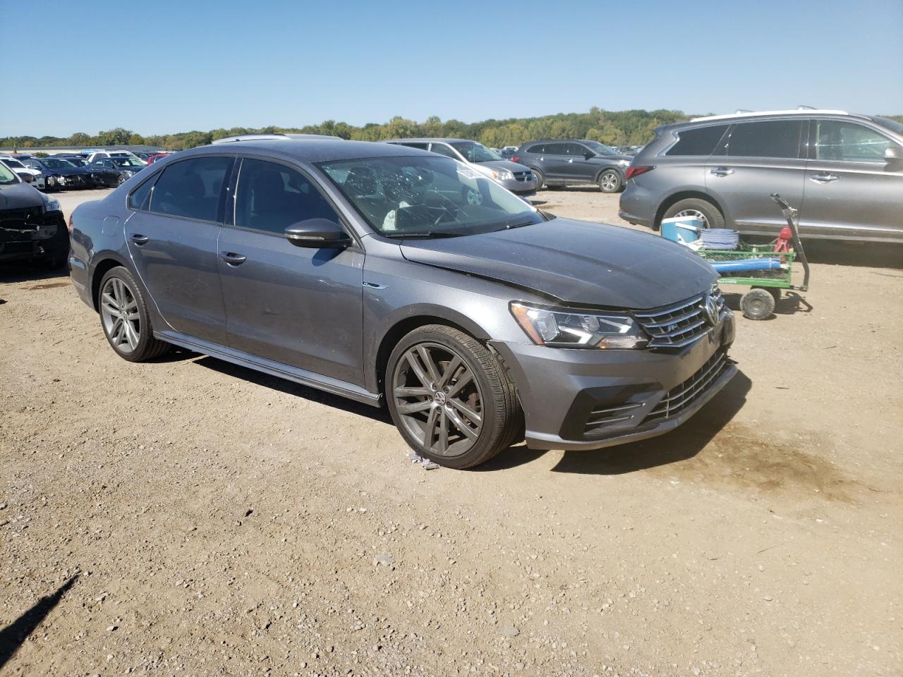 Автомобиль VOLKSWAGEN PASSAT S 2018 | GrandCar