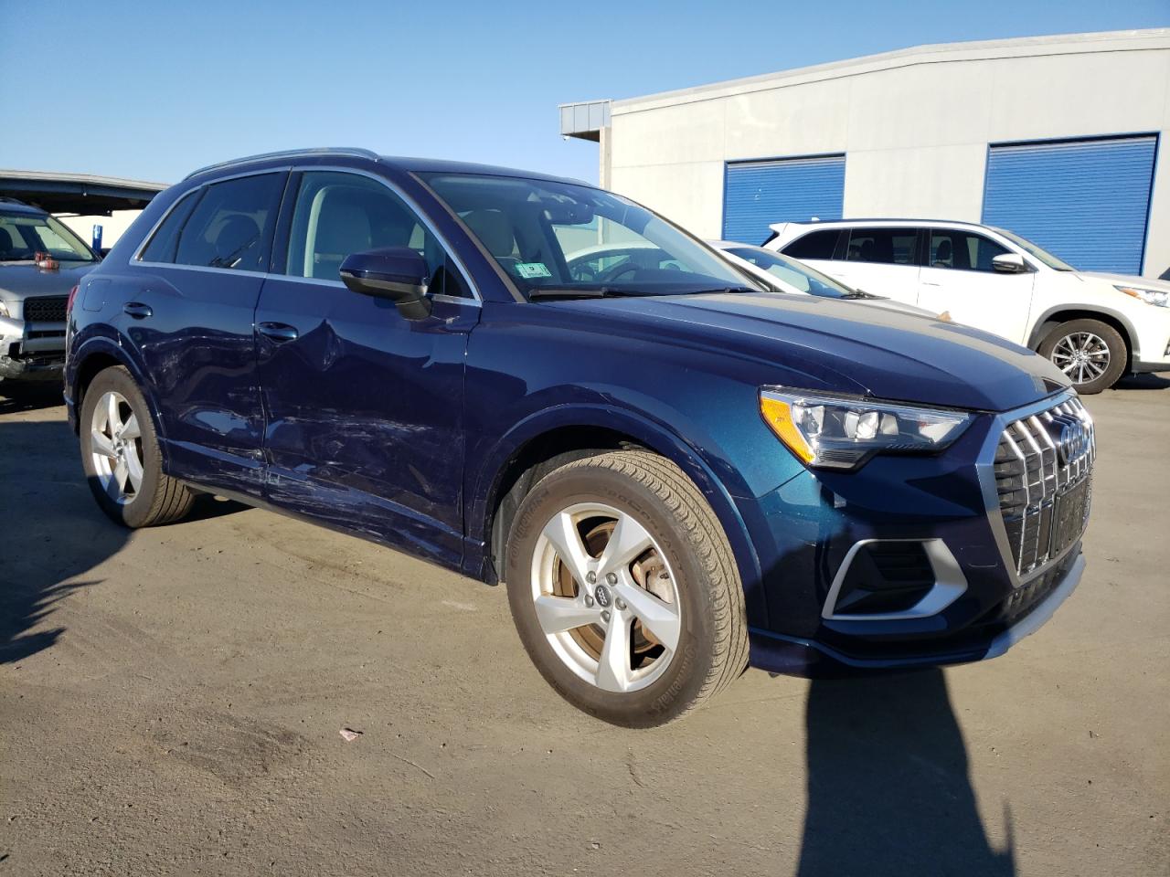 Автомобіль AUDI Q3 PREMIUM 2020 | GrandCar Автомобіль AUDI Q3 PREMIUM 2020 | GrandCar