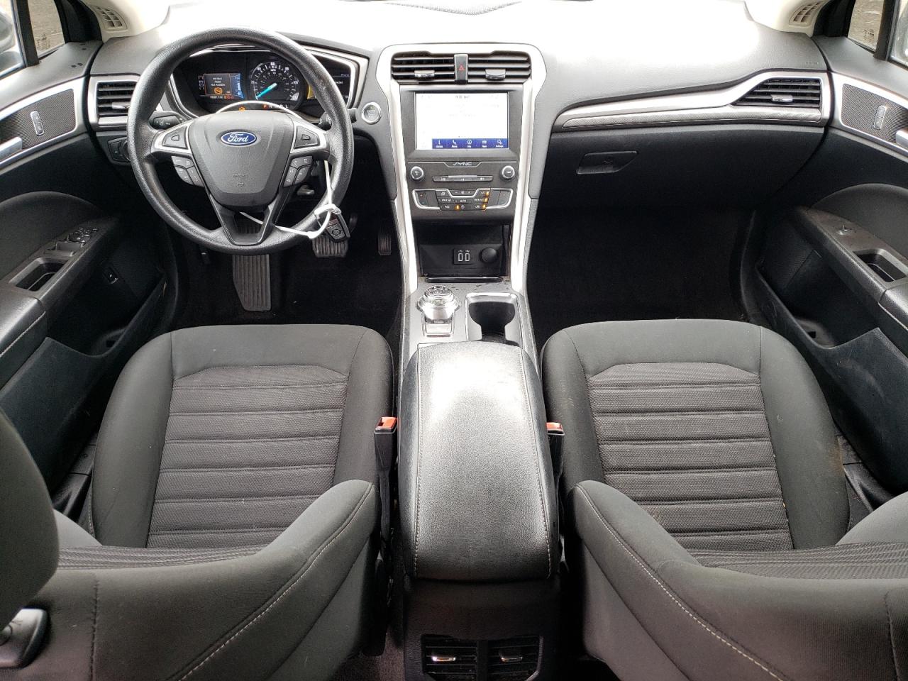 Автомобиль FORD FUSION SE 2020 | GrandCar Автомобиль FORD FUSION SE 2020 | GrandCar