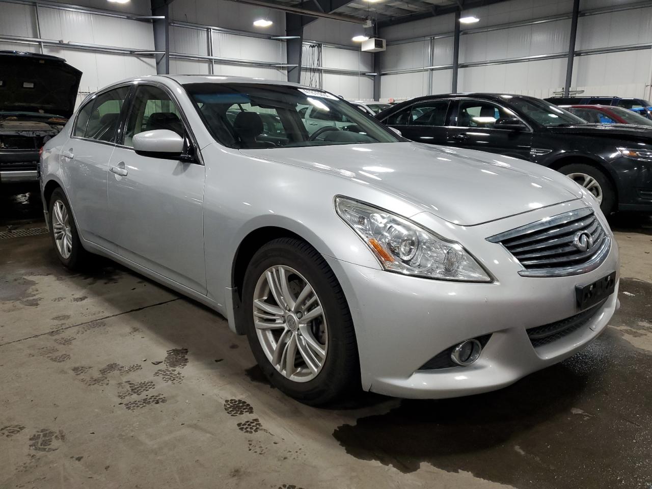 Автомобиль INFINITI G37 2013 | GrandCar Автомобиль INFINITI G37 2013 | GrandCar