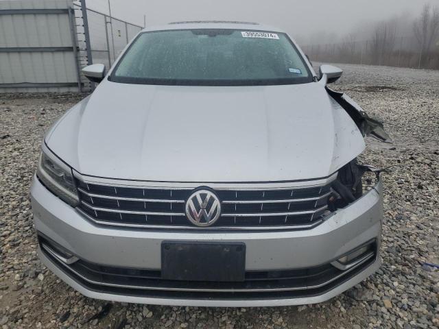 Автомобиль VOLKSWAGEN PASSAT SE 2018 | GrandCar Автомобиль VOLKSWAGEN PASSAT SE 2018 | GrandCar