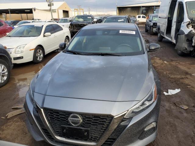 Автомобиль NISSAN ALTIMA SR 2022 | GrandCar Автомобиль NISSAN ALTIMA SR 2022 | GrandCar