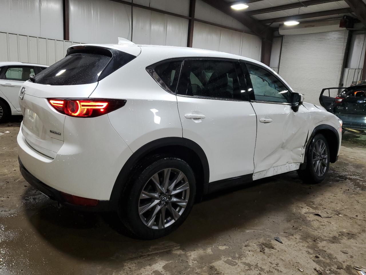 Автомобиль MAZDA CX-5 GRAND TOURING 2020 | GrandCar Автомобиль MAZDA CX-5 GRAND TOURING 2020 | GrandCar