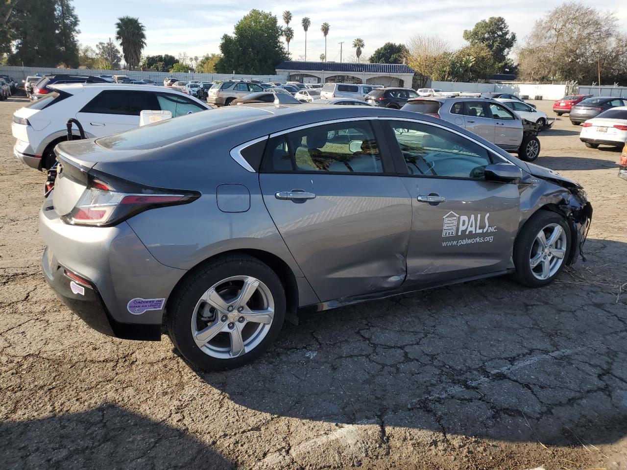 Автомобиль CHEVROLET VOLT LT 2019 | GrandCar Автомобиль CHEVROLET VOLT LT 2019 | GrandCar