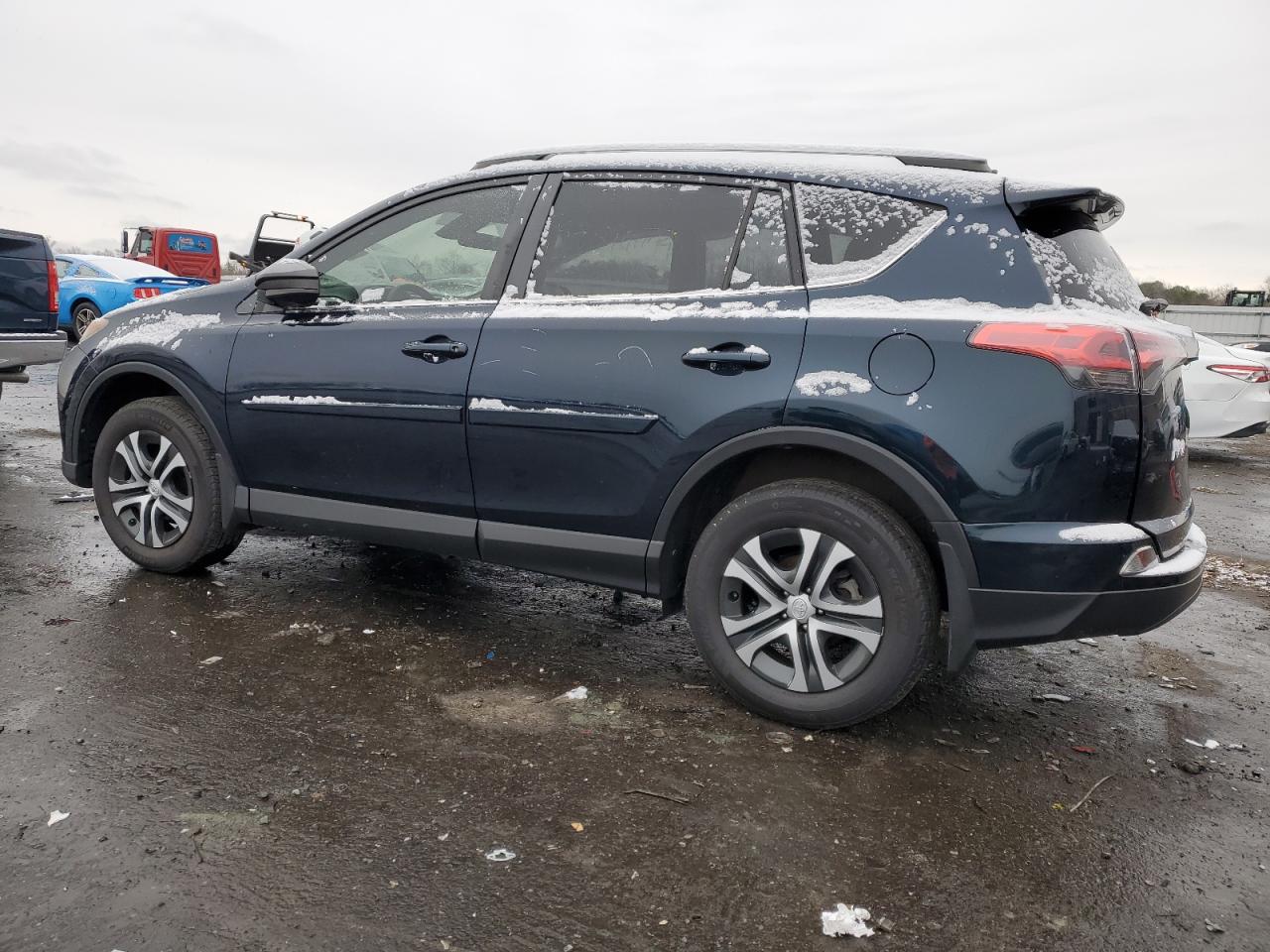 Автомобиль TOYOTA RAV4 LE 2018 | GrandCar Автомобиль TOYOTA RAV4 LE 2018 | GrandCar