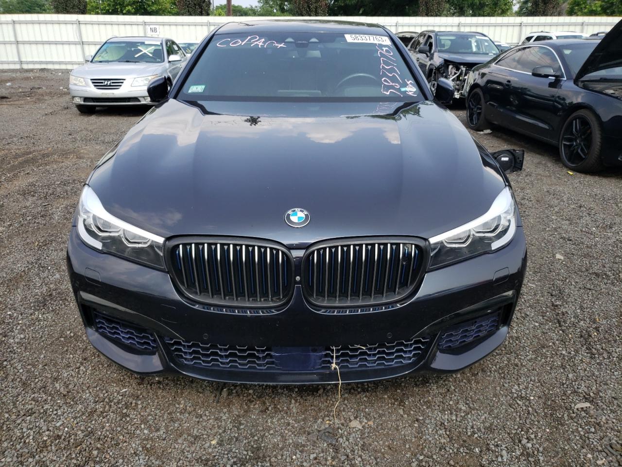 Автомобиль BMW 740 XE 2018 | GrandCar Автомобиль BMW 740 XE 2018 | GrandCar