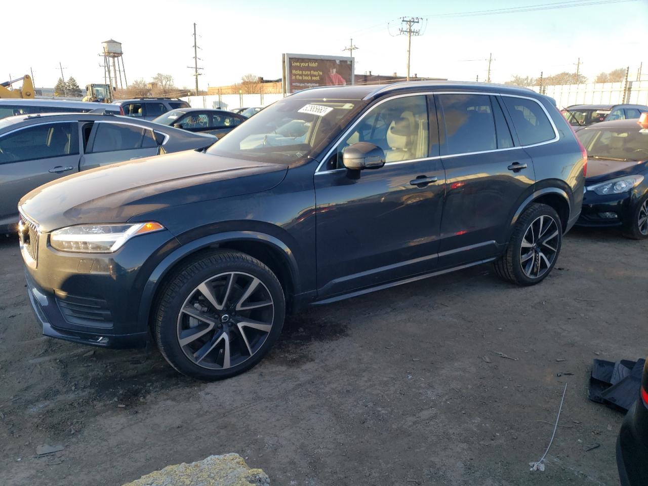 Автомобіль VOLVO XC90 T6 MOMENTUM 2022 | GrandCar