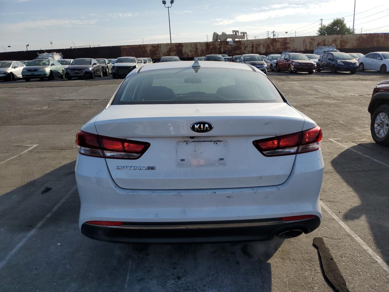 Автомобиль KIA OPTIMA LX 2016 | GrandCar Автомобиль KIA OPTIMA LX 2016 | GrandCar
