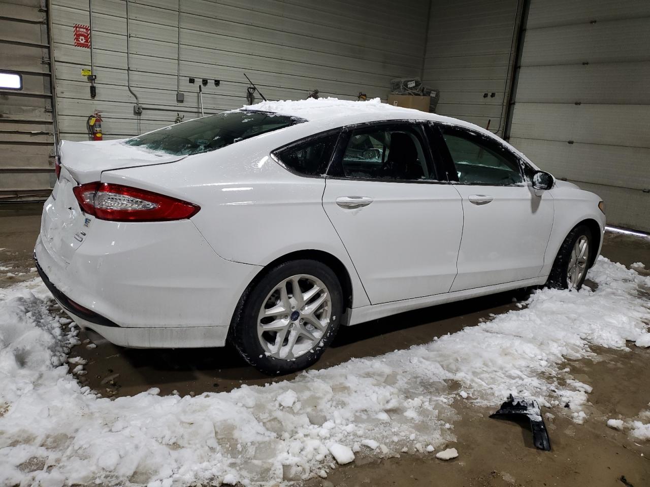 Автомобіль FORD FUSION SE 2016 | GrandCar Автомобіль FORD FUSION SE 2016 | GrandCar