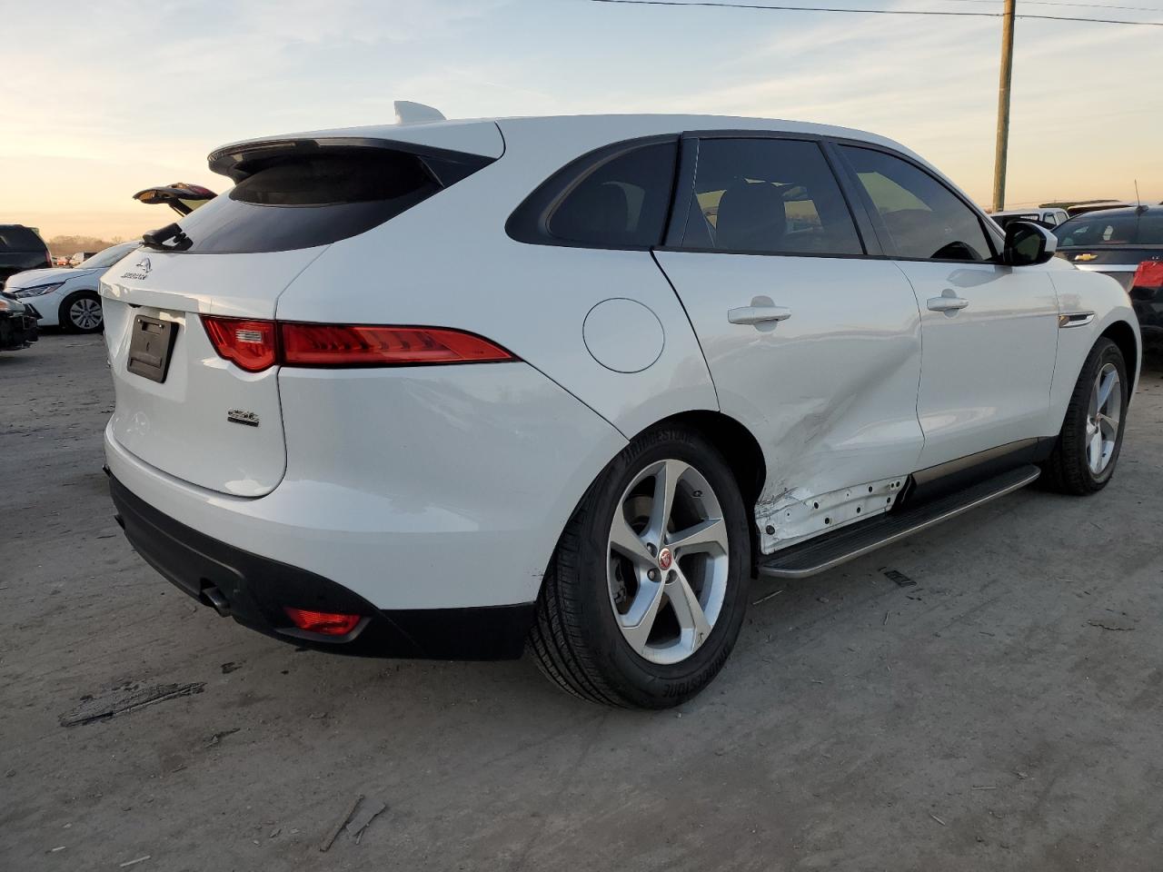 Автомобиль JAGUAR F-PACE PREMIUM 2018 | GrandCar Автомобиль JAGUAR F-PACE PREMIUM 2018 | GrandCar