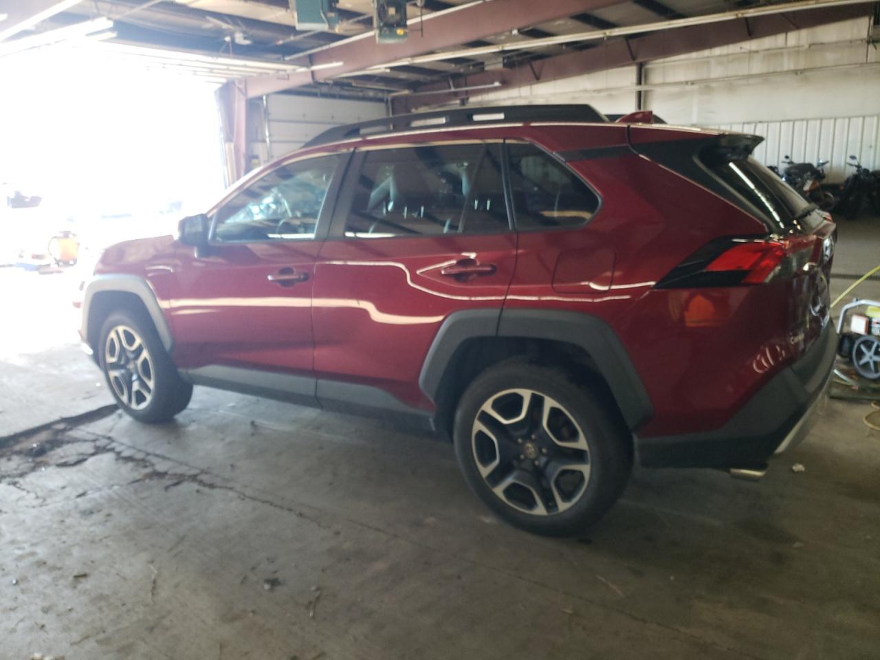 Автомобіль TOYOTA RAV4 ADVENTURE 2019 | GrandCar Автомобіль TOYOTA RAV4 ADVENTURE 2019 | GrandCar