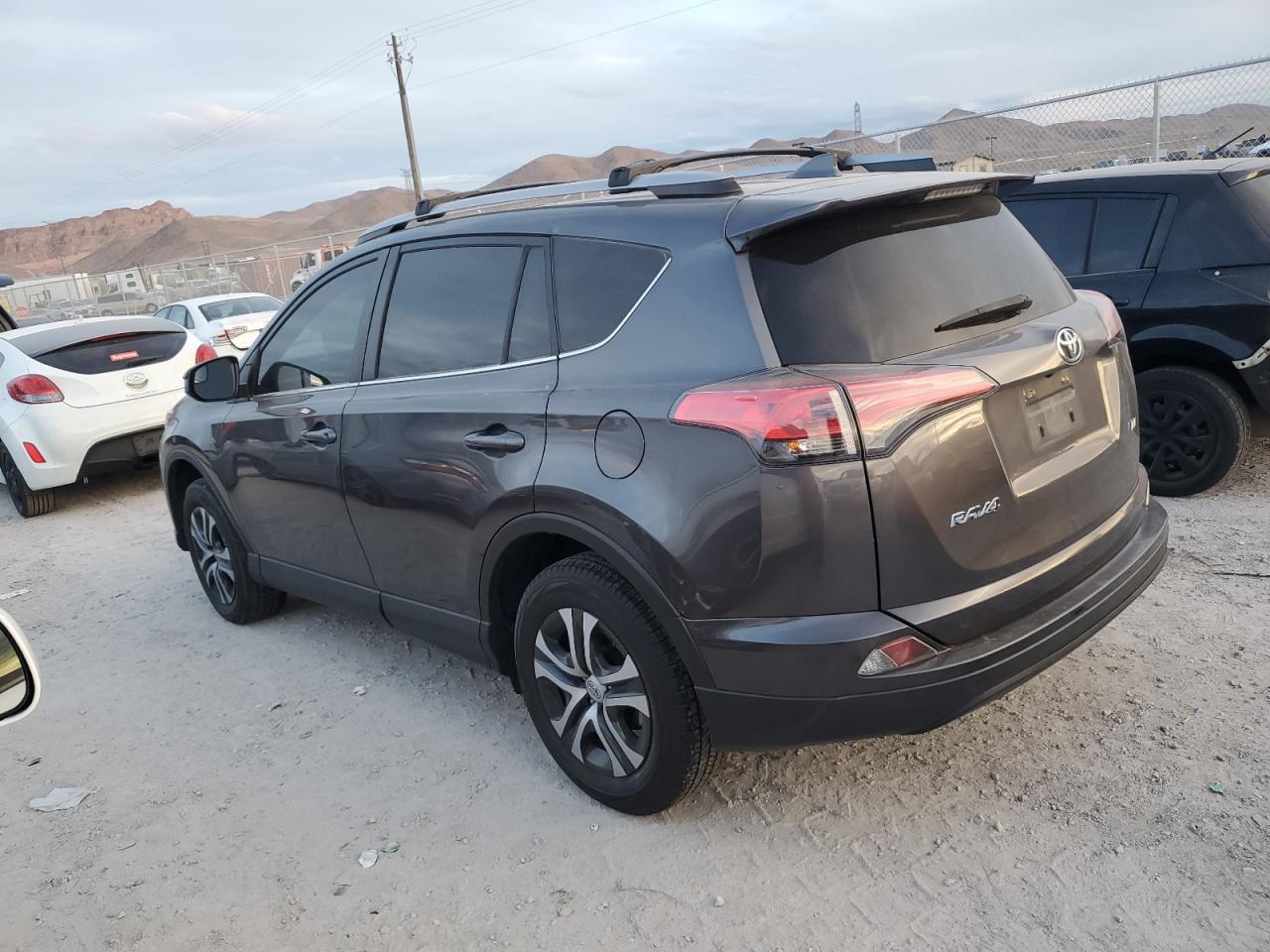 Автомобиль TOYOTA RAV4 LE 2018 | GrandCar Автомобиль TOYOTA RAV4 LE 2018 | GrandCar