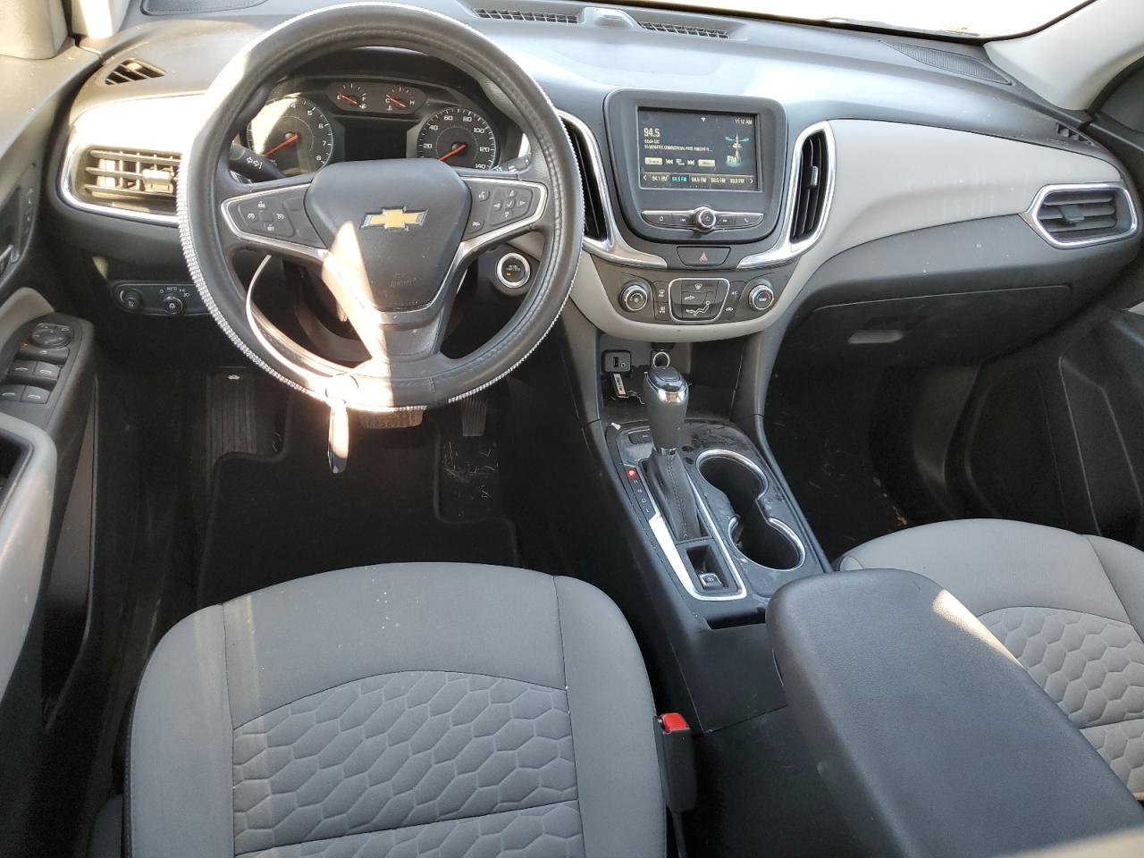 Автомобиль CHEVROLET EQUINOX LS 2018 | GrandCar Автомобиль CHEVROLET EQUINOX LS 2018 | GrandCar