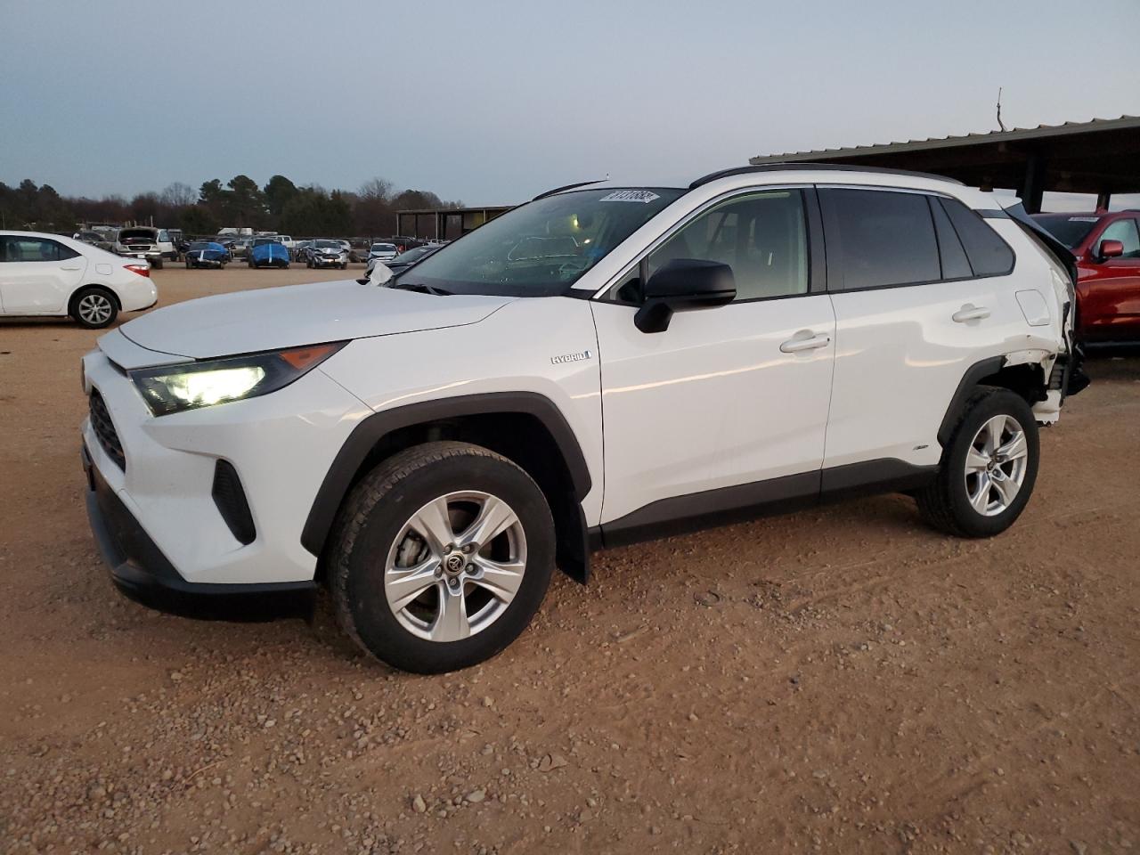 Автомобиль TOYOTA RAV4 LE 2021 | GrandCar
