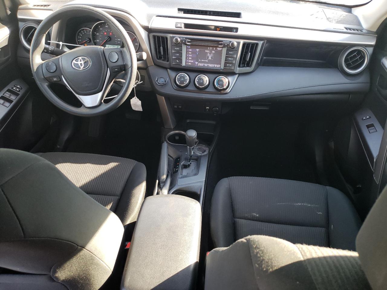 Автомобиль TOYOTA RAV4 LE 2016 | GrandCar Автомобиль TOYOTA RAV4 LE 2016 | GrandCar