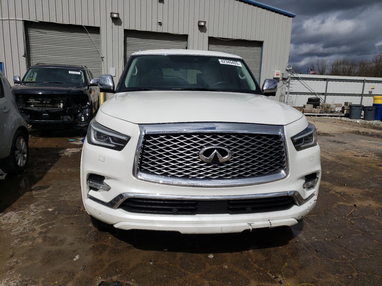 Автомобиль INFINITI QX80 BASE 2018 | GrandCar Автомобиль INFINITI QX80 BASE 2018 | GrandCar