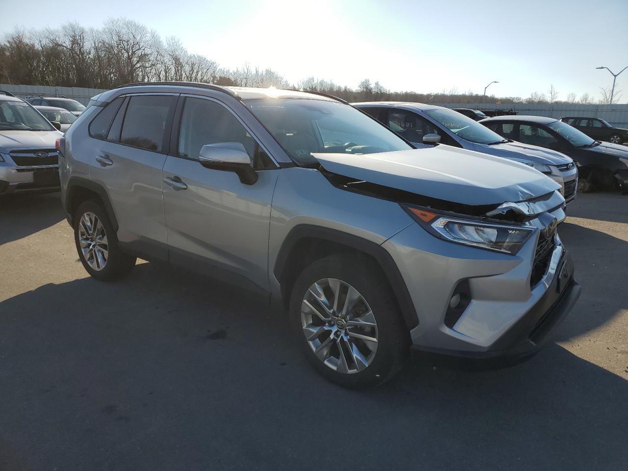 Автомобиль TOYOTA RAV4 XLE PREMIUM 2021 | GrandCar Автомобиль TOYOTA RAV4 XLE PREMIUM 2021 | GrandCar