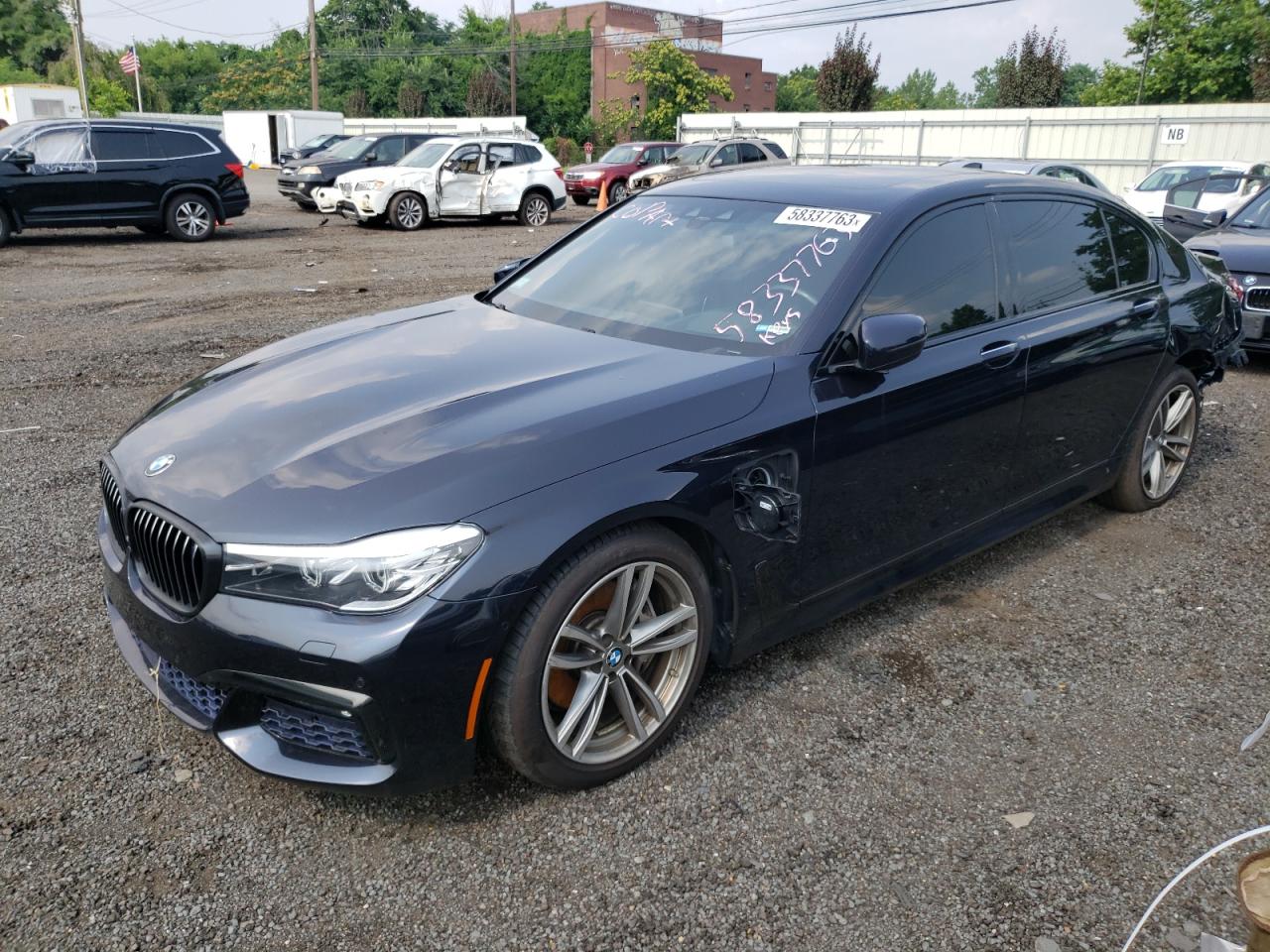 Автомобиль BMW 740 XE 2018 | GrandCar