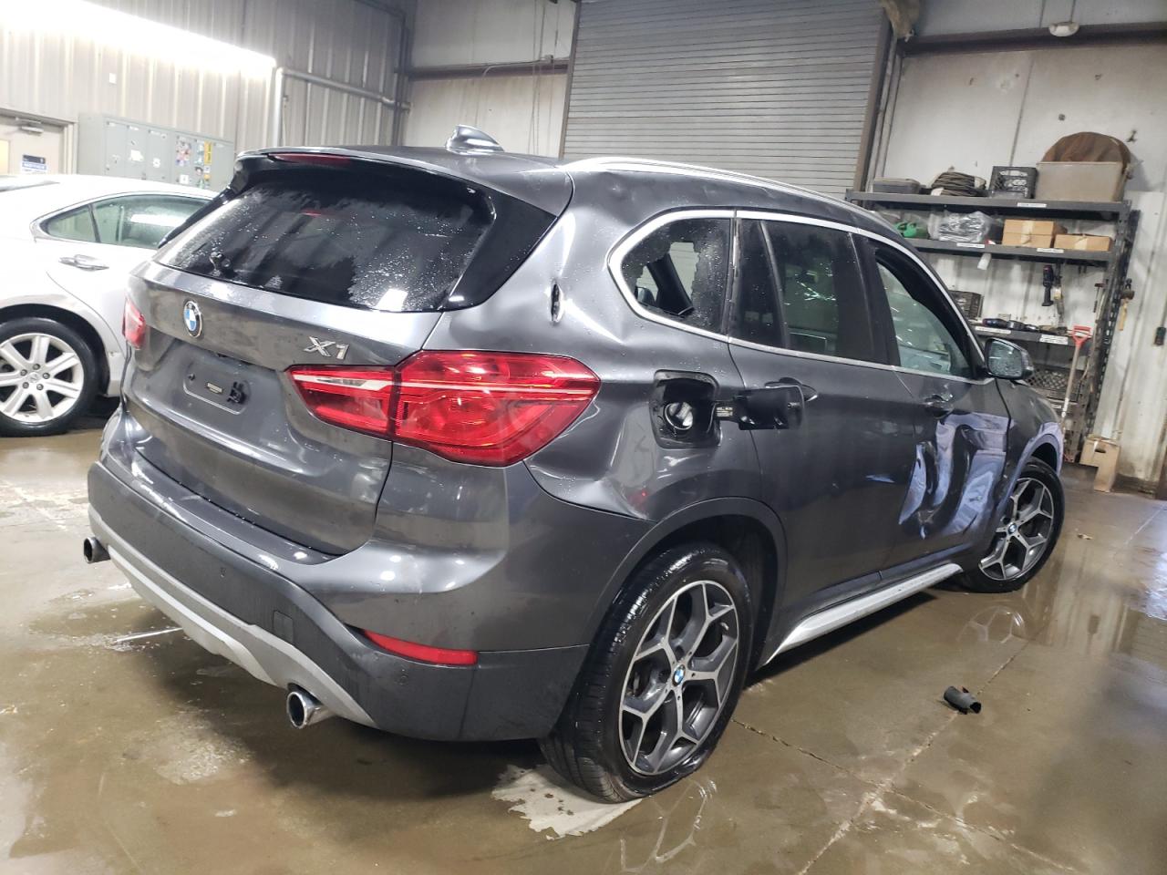 Автомобиль BMW X1 XDRIVE28I 2016 | GrandCar Автомобиль BMW X1 XDRIVE28I 2016 | GrandCar