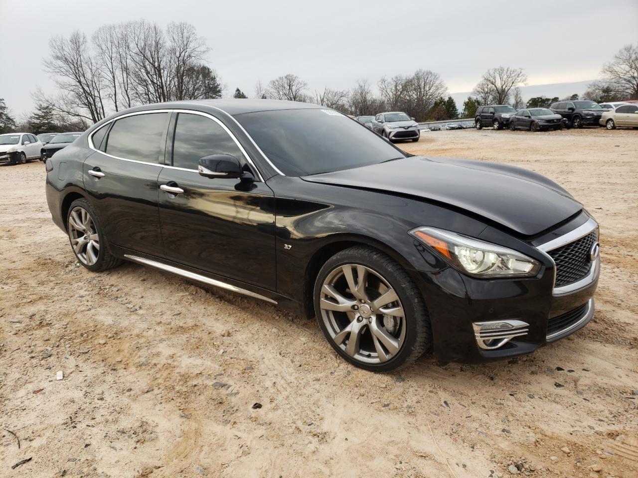 Автомобиль INFINITI Q70L 2017 | GrandCar
