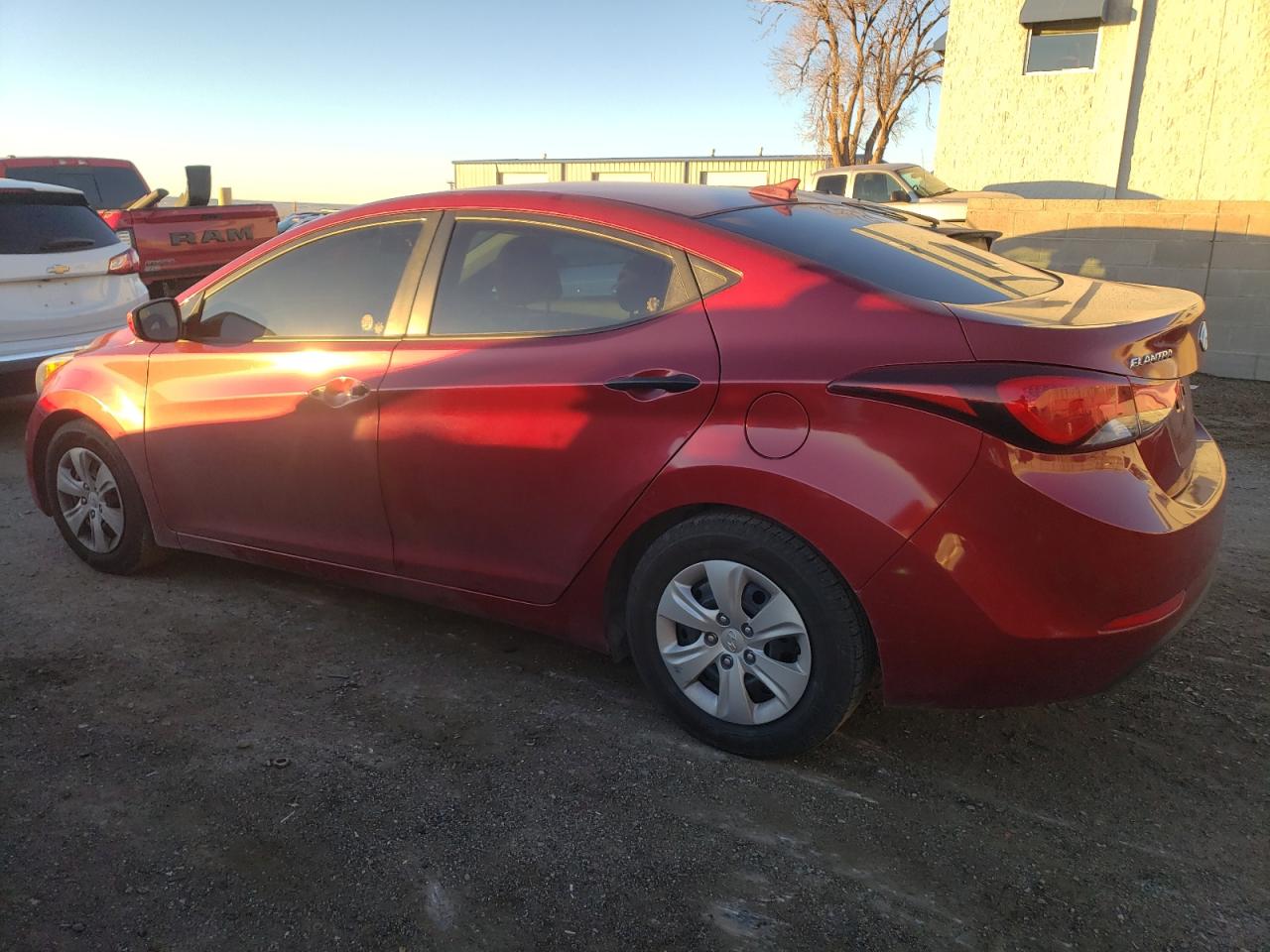 Автомобиль HYUNDAI ELANTRA SE 2016 | GrandCar Автомобиль HYUNDAI ELANTRA SE 2016 | GrandCar