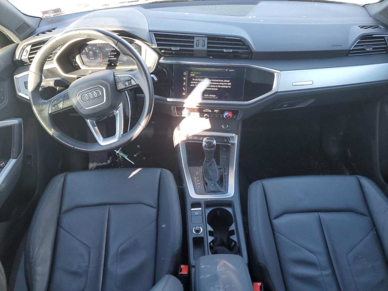 Автомобиль AUDI Q3 PREMIUM 2020 | GrandCar Автомобиль AUDI Q3 PREMIUM 2020 | GrandCar