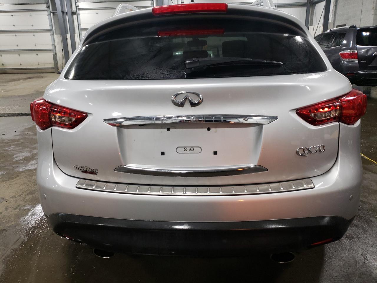 Автомобіль INFINITI QX70 2014 | GrandCar Автомобіль INFINITI QX70 2014 | GrandCar