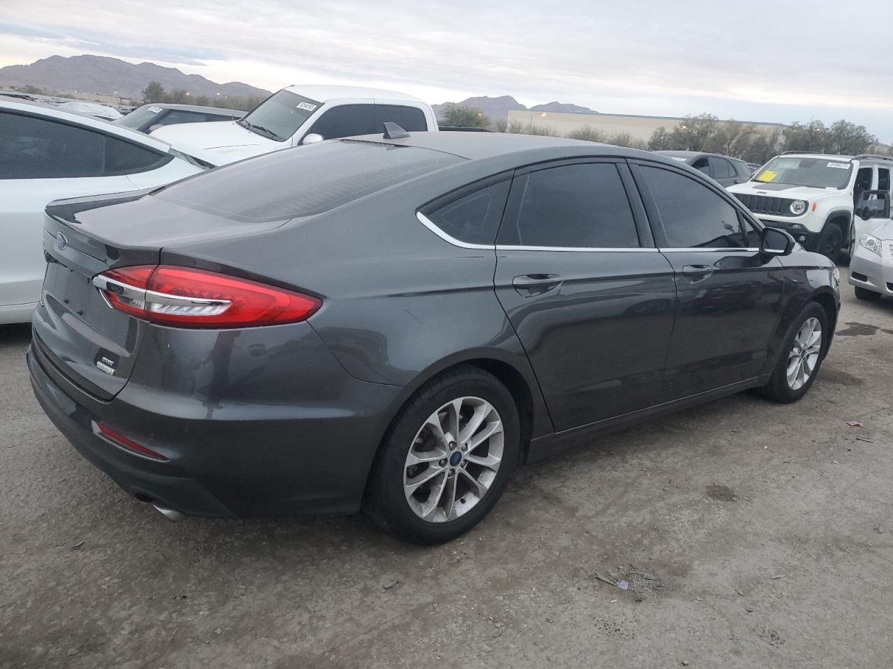 Автомобиль FORD FUSION SE 2020 | GrandCar Автомобиль FORD FUSION SE 2020 | GrandCar