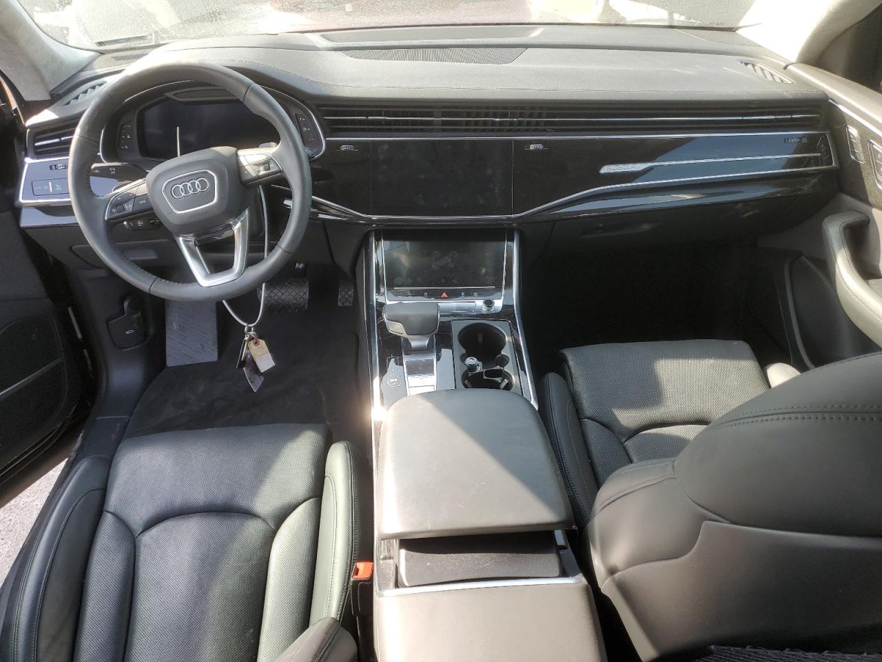 Автомобиль AUDI Q8 PRESTIGE S-LINE 2019 | GrandCar Автомобиль AUDI Q8 PRESTIGE S-LINE 2019 | GrandCar