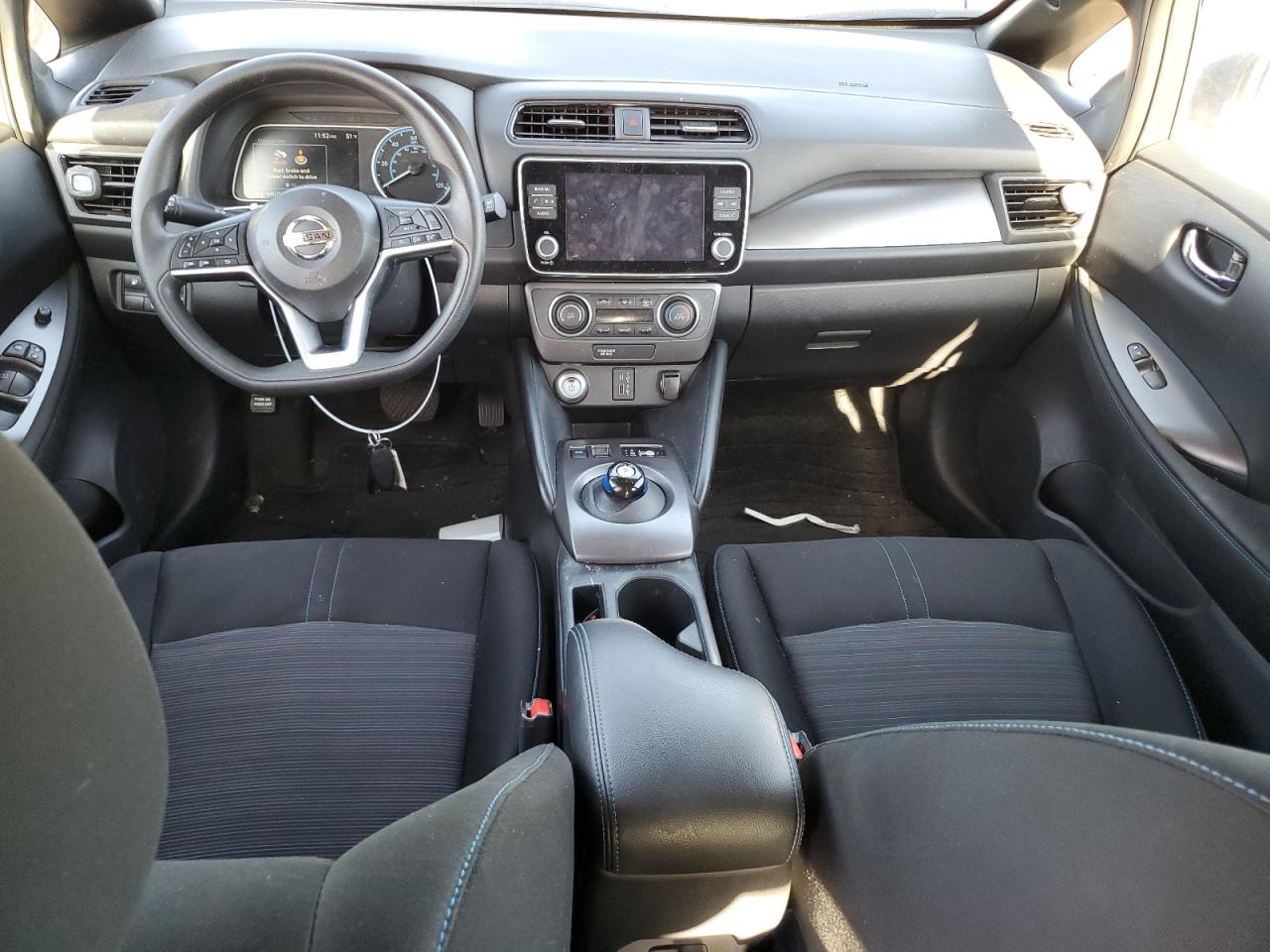 Автомобиль NISSAN LEAF S 2022 | GrandCar Автомобиль NISSAN LEAF S 2022 | GrandCar