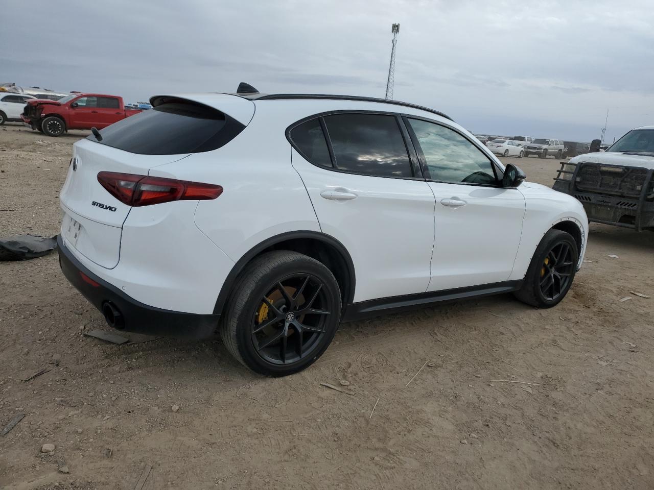Автомобиль ALFA ROMEO STELVIO TI 2021 | GrandCar Автомобиль ALFA ROMEO STELVIO TI 2021 | GrandCar