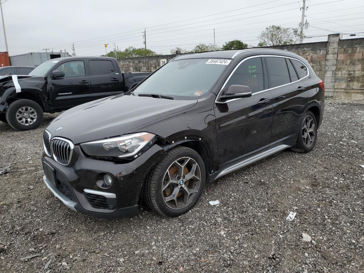Автомобиль BMW X1 XDRIVE28I 2018 | GrandCar Автомобиль BMW X1 XDRIVE28I 2018 | GrandCar