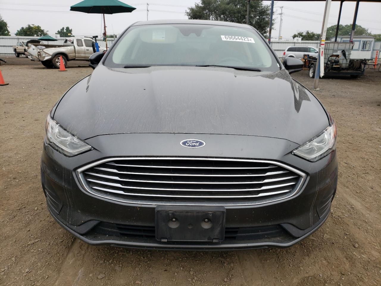 Автомобиль FORD FUSION SE 2020 | GrandCar Автомобиль FORD FUSION SE 2020 | GrandCar