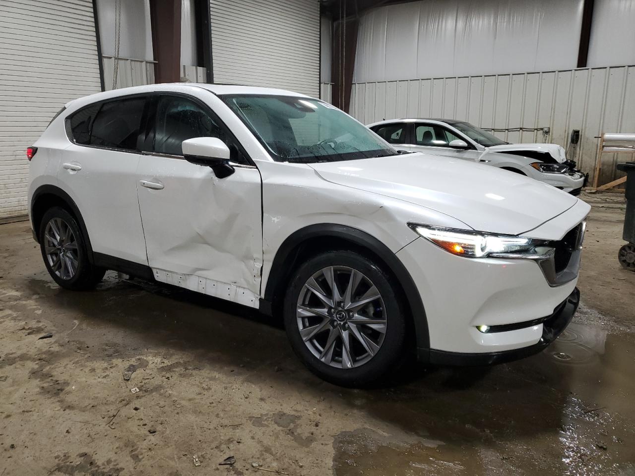 Автомобиль MAZDA CX-5 GRAND TOURING 2020 | GrandCar Автомобиль MAZDA CX-5 GRAND TOURING 2020 | GrandCar