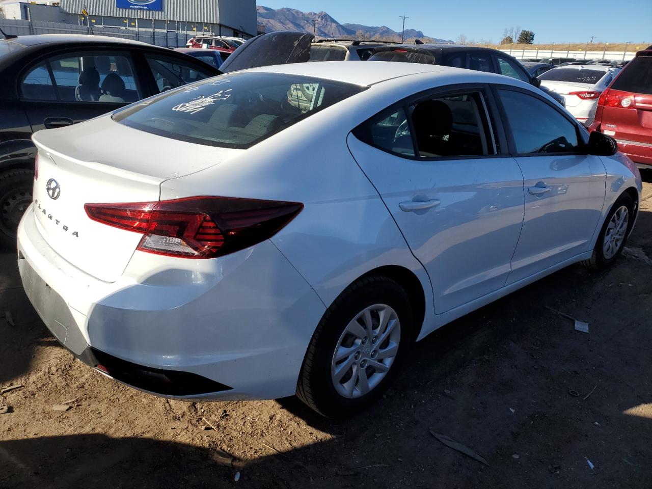 Автомобиль HYUNDAI ELANTRA SE 2019 | GrandCar Автомобиль HYUNDAI ELANTRA SE 2019 | GrandCar