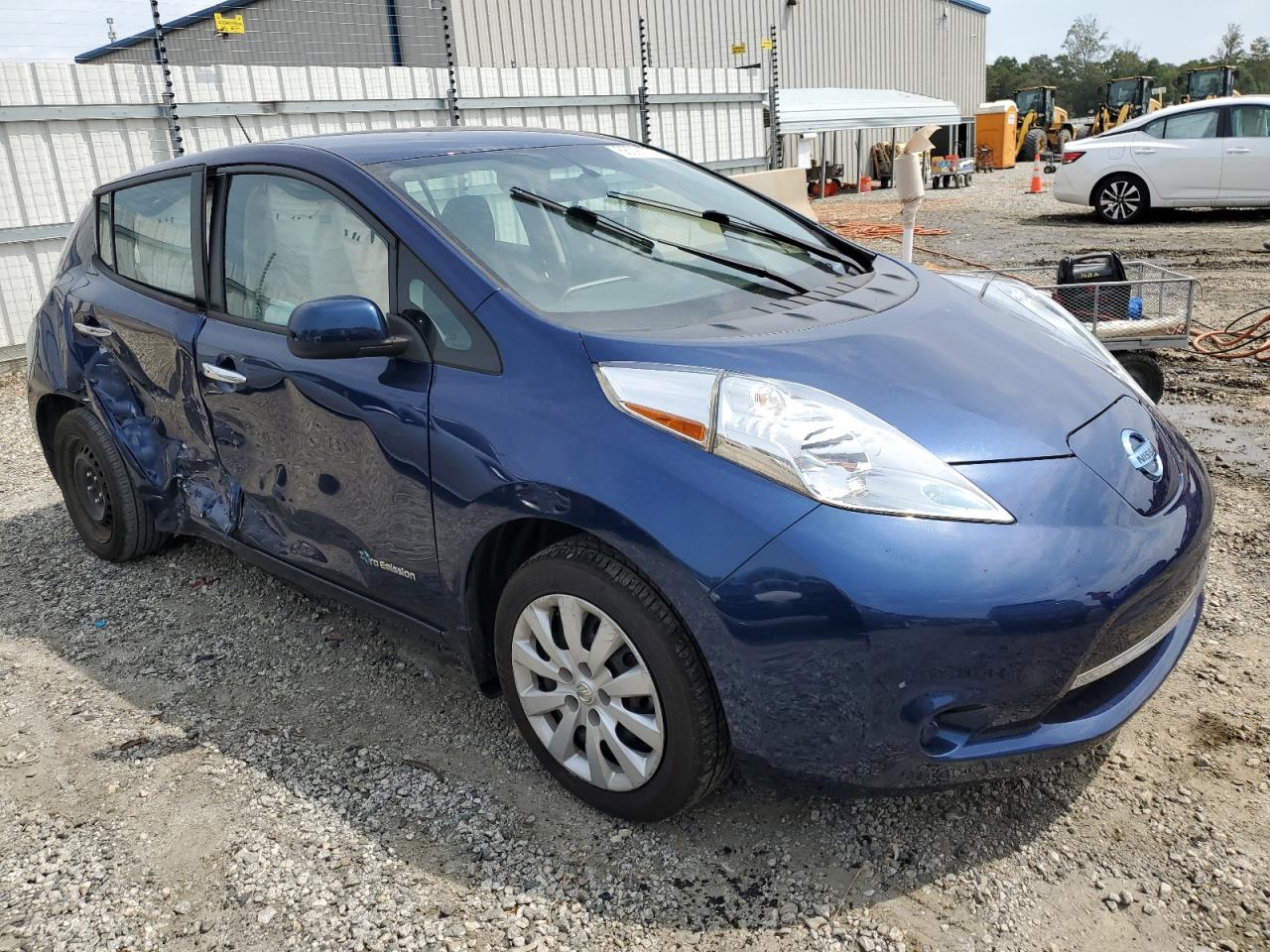 Автомобиль NISSAN LEAF S 2017 | GrandCar Автомобиль NISSAN LEAF S 2017 | GrandCar