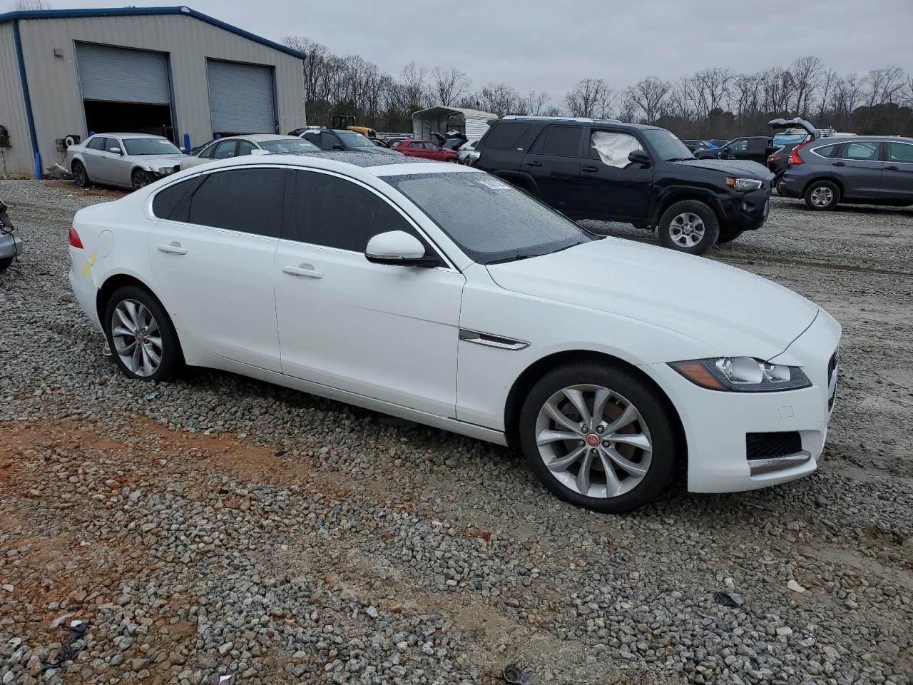 Автомобиль JAGUAR XF PREMIUM 2019 | GrandCar Автомобиль JAGUAR XF PREMIUM 2019 | GrandCar