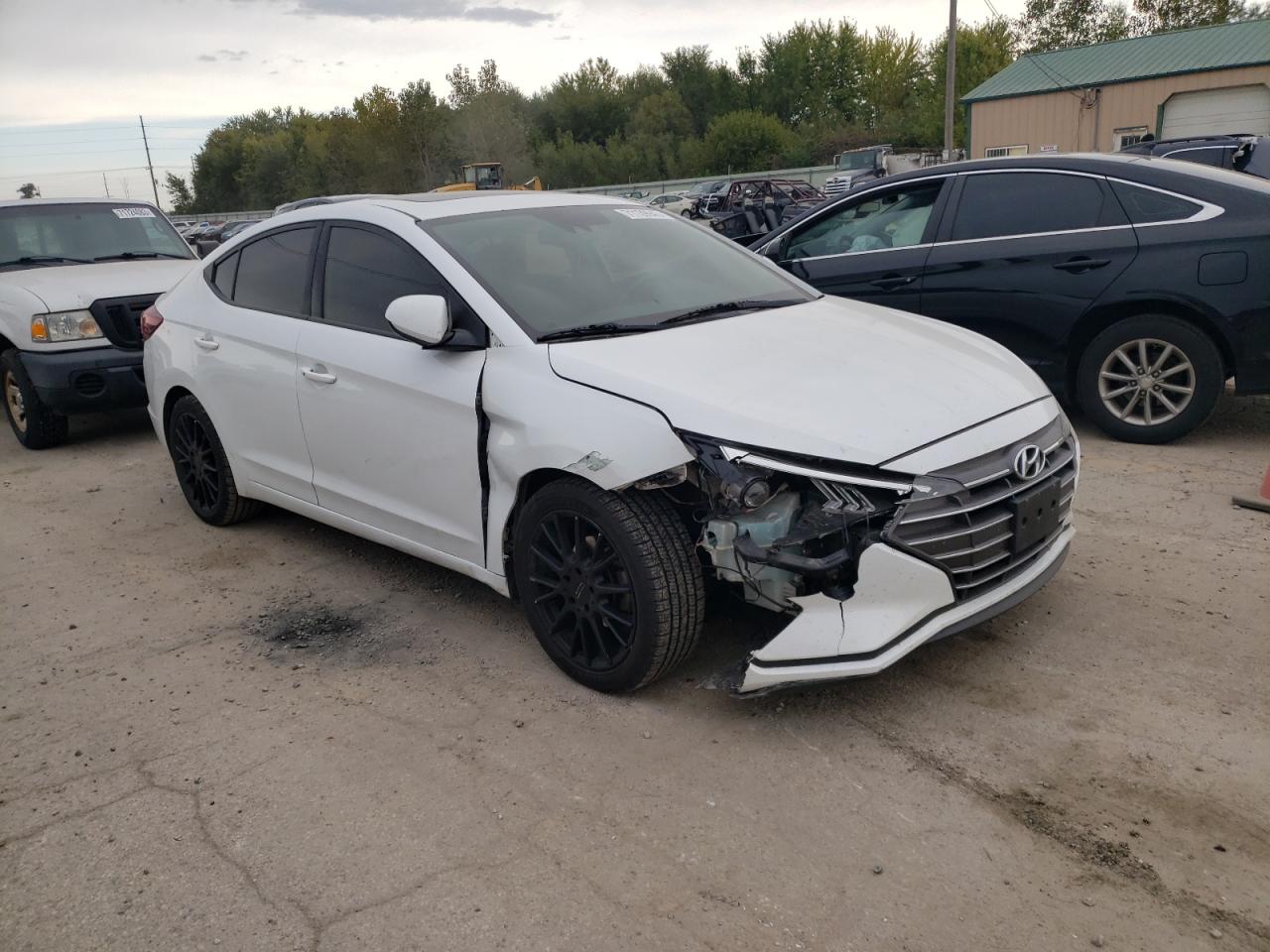 Автомобиль HYUNDAI ELANTRA SEL 2019 | GrandCar Автомобиль HYUNDAI ELANTRA SEL 2019 | GrandCar